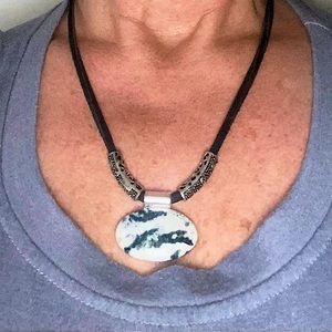 Natural leather suede black and white natural tree agate stone necklace.